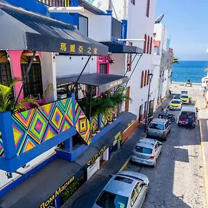 2* Pensión Casa María Malecón